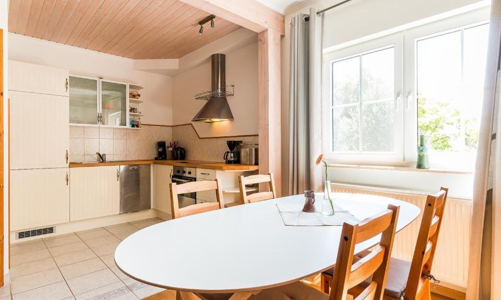 Haus Schilfkante - Wohnung 2 Wieck Luaran gambar