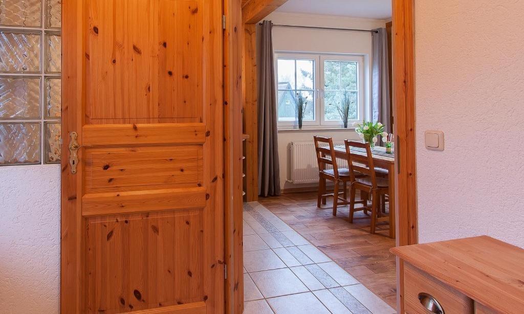 Haus Schilfkante - Wohnung 2 Wieck Luaran gambar